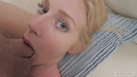 Dick very powerfully fucks a blonde in her mouth and pussy