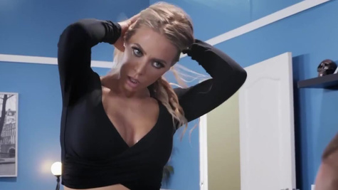 Nicole Aniston in Summertime And The Livin' Is Sleazy